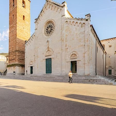 Appartamento A 150M Dal Duomo Pietrasanta Exterior photo